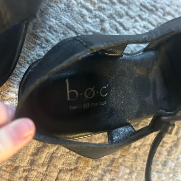 Cute Boc Born shoes! - Picture 4 of 8